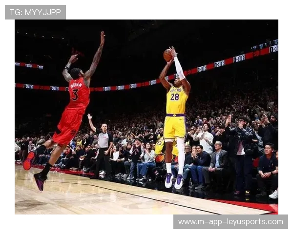 乔治接连抢分,洛杉矶牢牢掌控优势